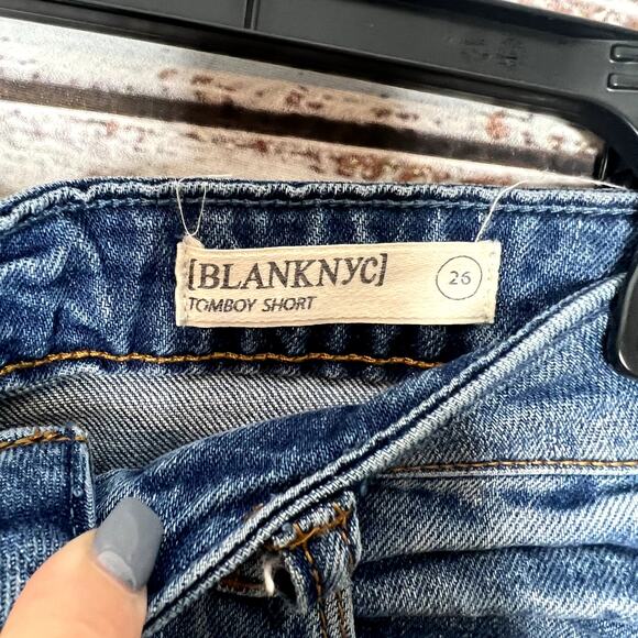 BLANKNYC Tomboy Distressed Shorts Raw HemCutoff Shorts 25 - Picture 2 of 4
